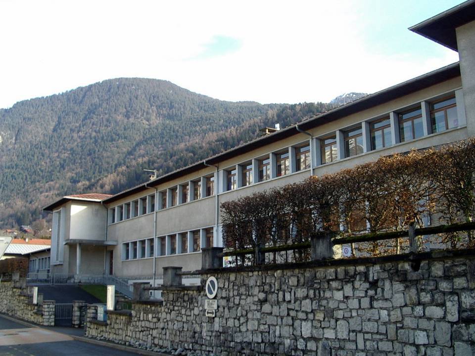 L’école de l’Abbaye, façade nord (cliché Bernard Théry)