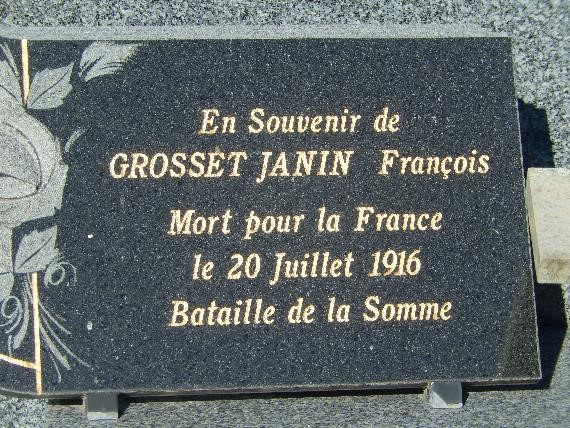 Plaque déposée sur le caveau de la famille Grosset-Janin au cimetière de Passy (cliché Bernard Théry)