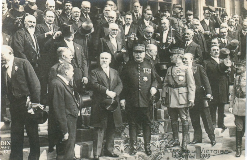 Défilé de la Victoire, 14 juillet 1919 : les Politiques (site diablesbleus du 30e )